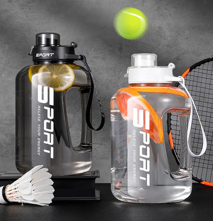 Gourde Sport 2.5L avec Paille Vert Avocat – Grande Bouteille d’Eau Sans BPA pour Gym, Camping & Voyage